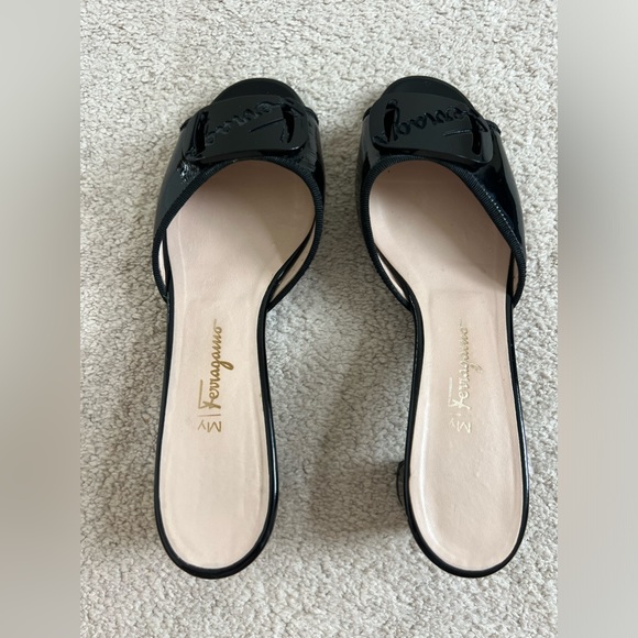 Salvatore Ferragamo Black Sandal - Picture 6 of 7